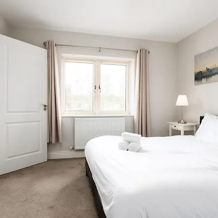 Modern New Build In *