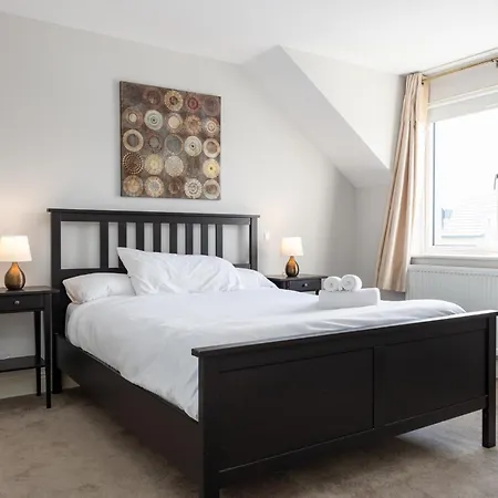 Modern New Build In Dublín