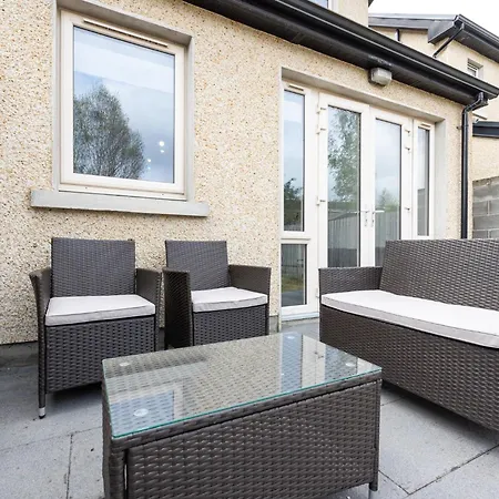 Modern New Build In Dublin بيت للعطل دبلن